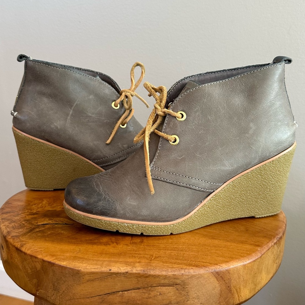 Sperry Harlow Wedge Bootie | Gray Burnished Leather | Size 7.5